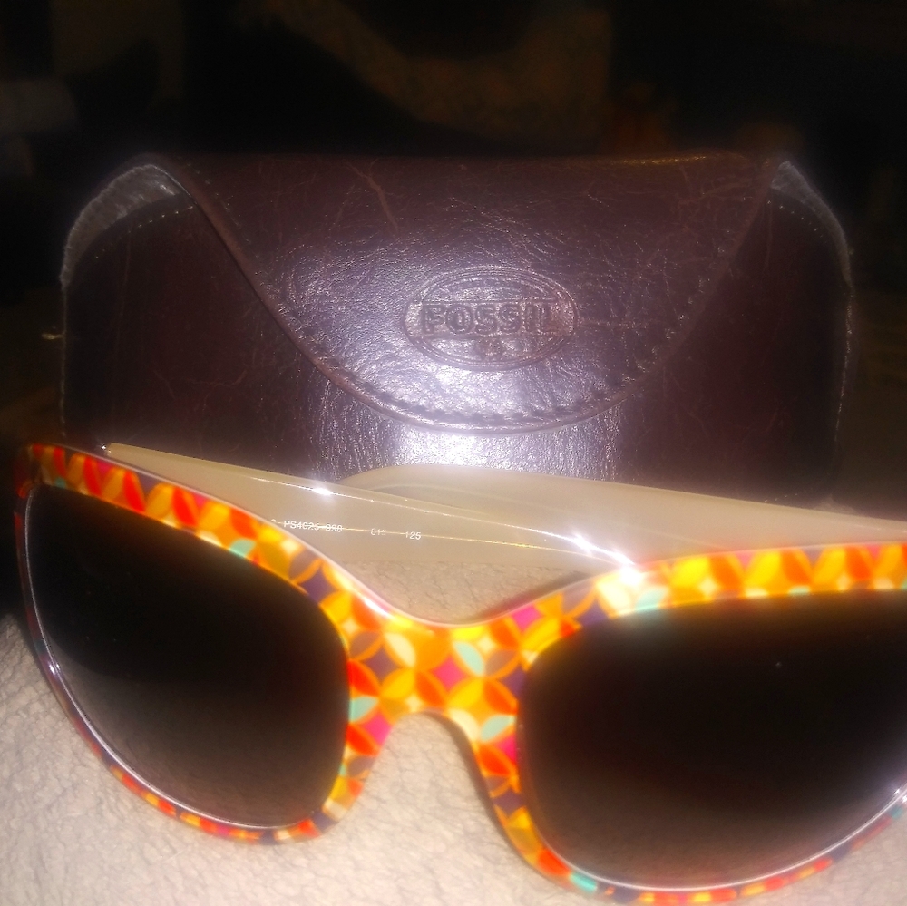 Ladies Fossil sunglasses